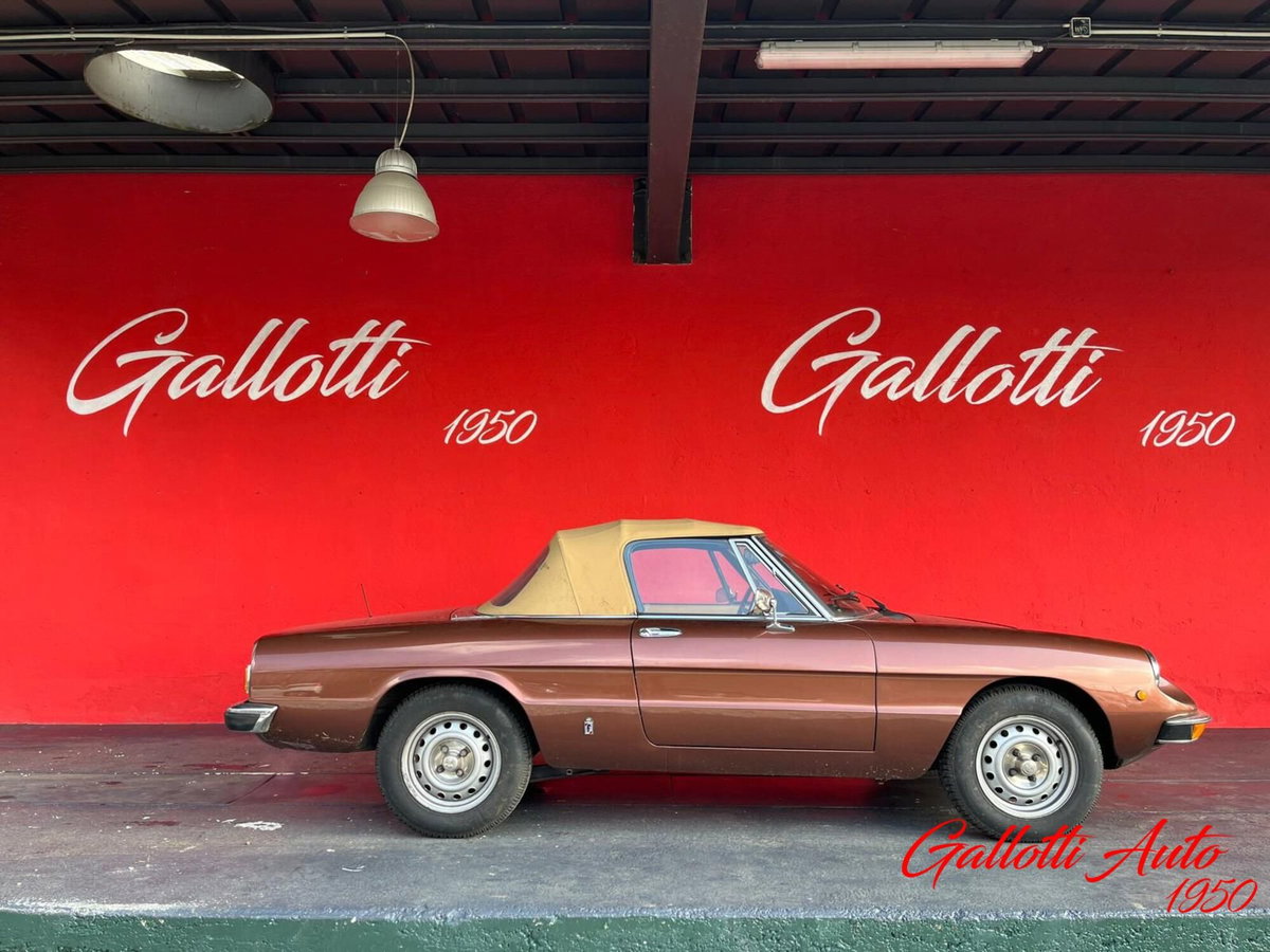 Alfa Romeo Spider 1.6 (8)