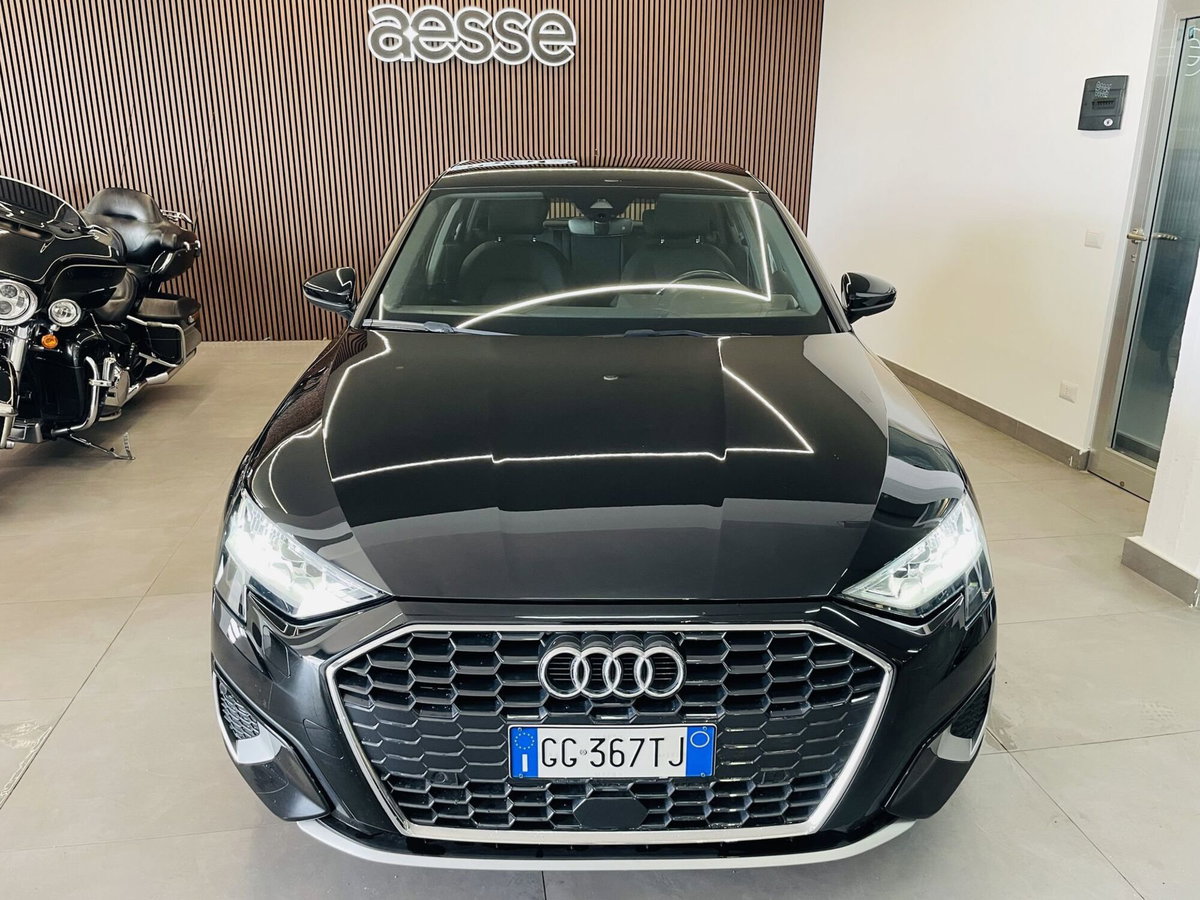 Audi A3 Sportback 40 TFSI e S tronic Business Advanced (2)