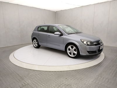 Opel Astra 1.6 16V Twinport 5 porte Cosmo
