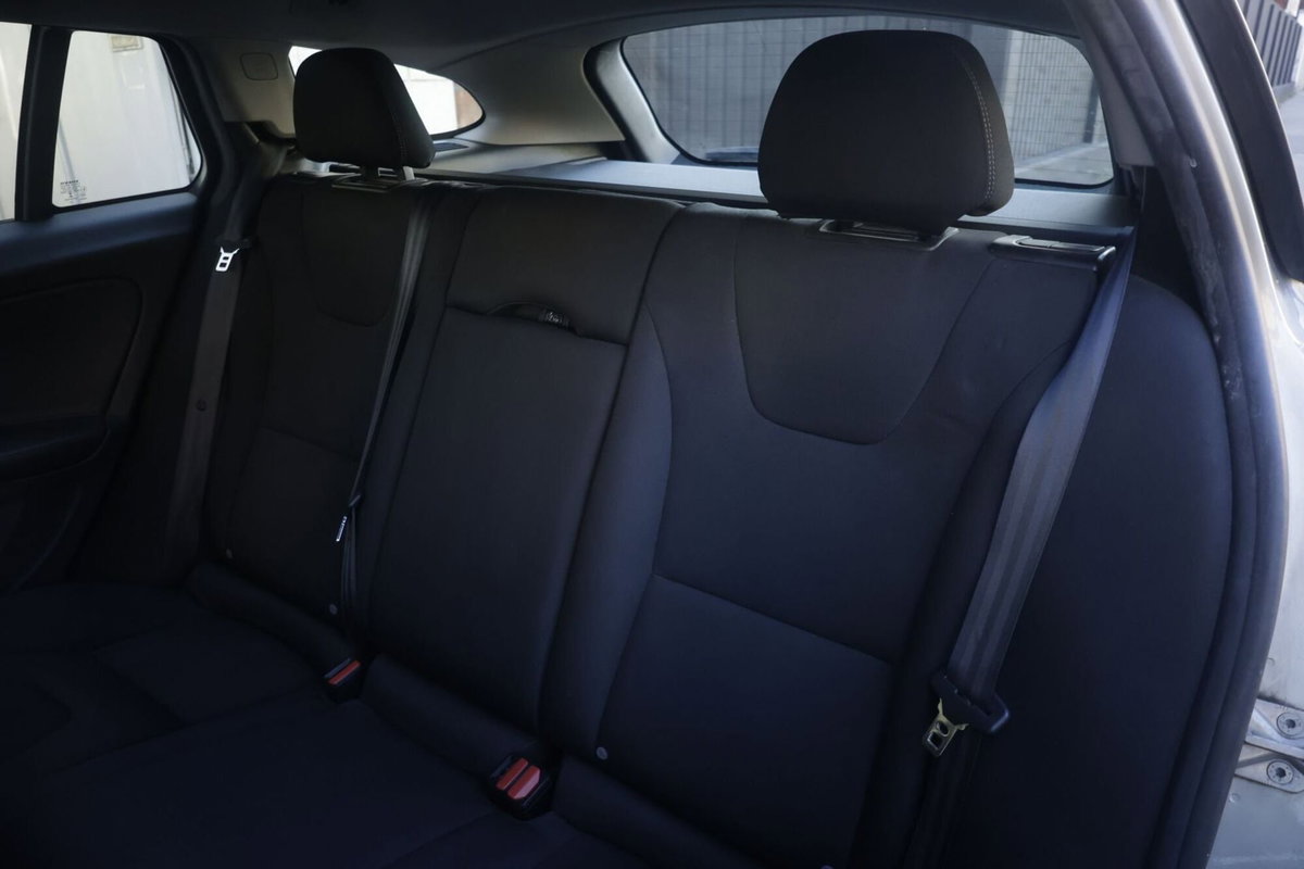 Volvo V60 D2 1.6 Business (3)