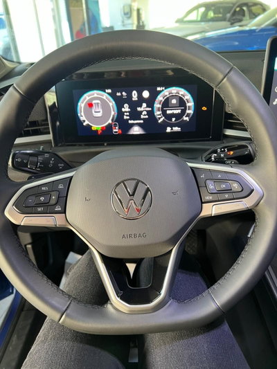 Volkswagen T-Roc 1.5 etsi Life 150cv dsg (11)