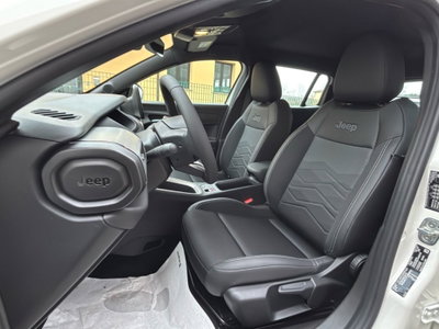 Jeep Avenger 1.2 turbo e-hybrid mhev Altitude fwd 110cv edct6 (10)