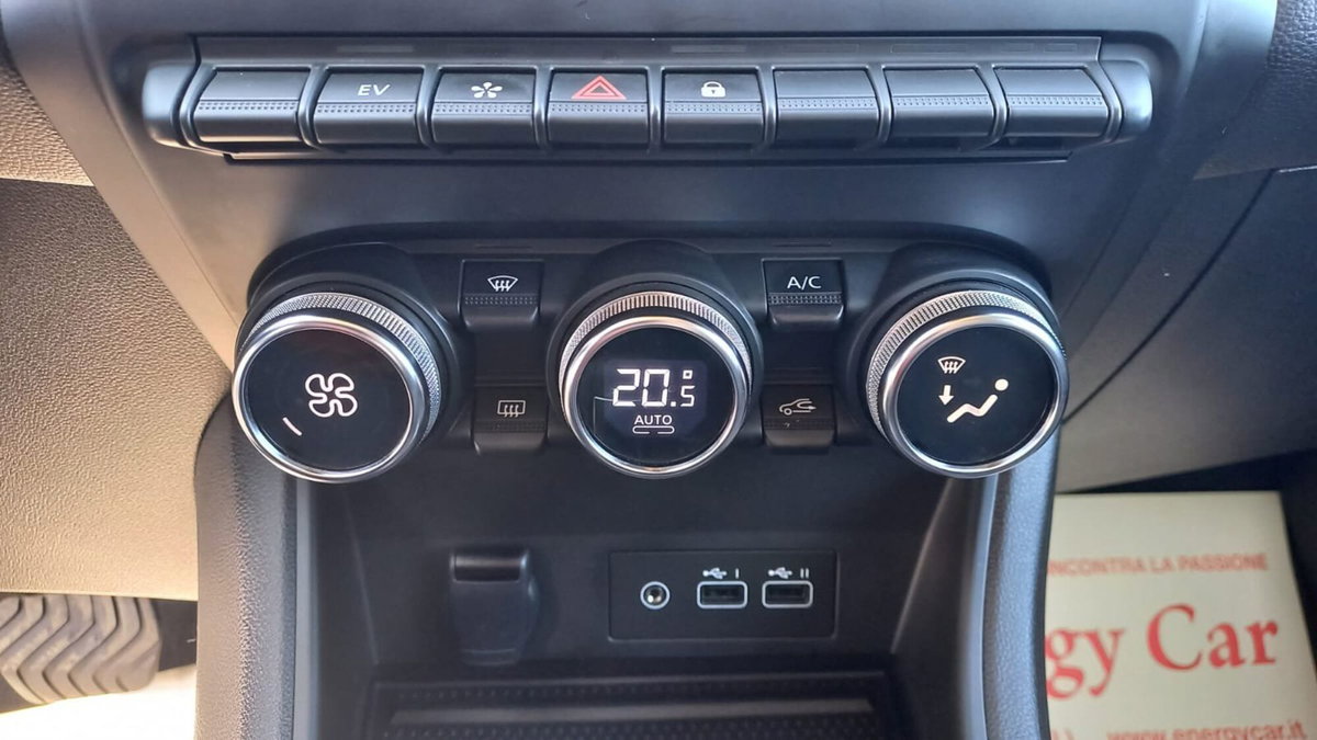 Renault Captur Full Hybrid E-Tech 145 CV Techno (12)