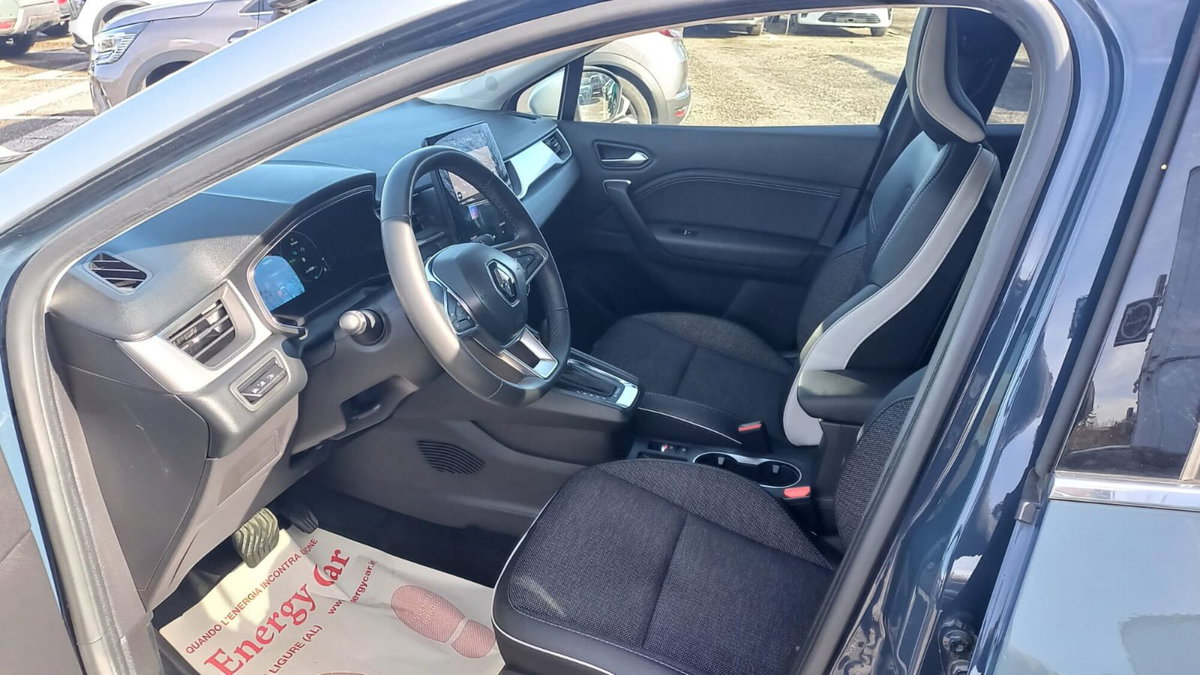 Renault Captur Full Hybrid E-Tech 145 CV Techno (5)