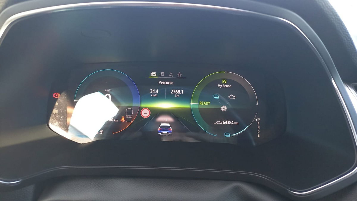 Renault Captur Full Hybrid E-Tech 145 CV Techno (9)