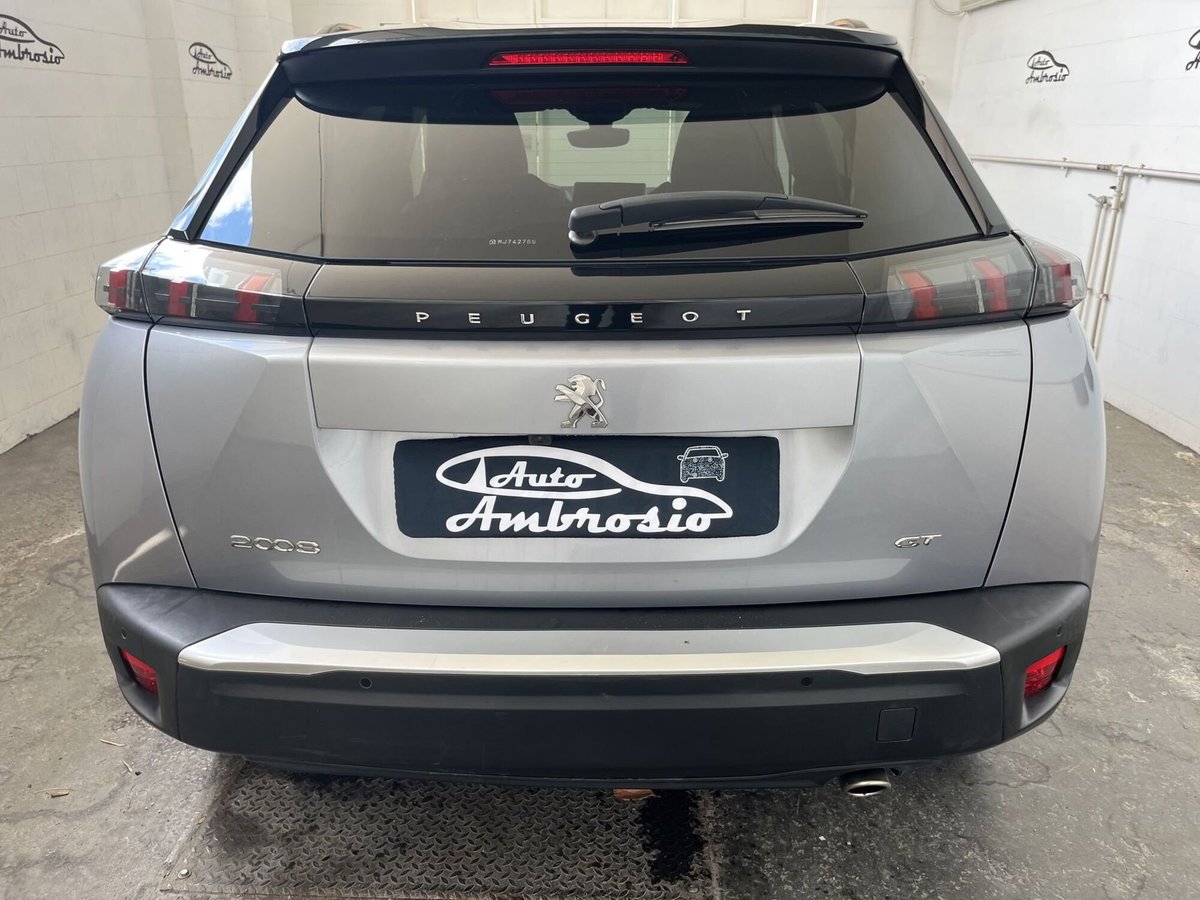 Peugeot 2008 BlueHDi 130 S&S EAT8 GT Line (2)