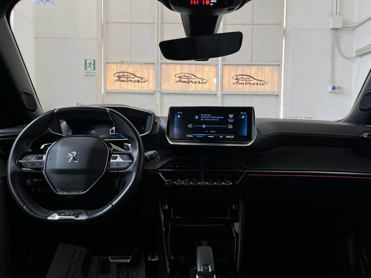 Peugeot 2008 BlueHDi 130 S&S EAT8 GT Line (7)