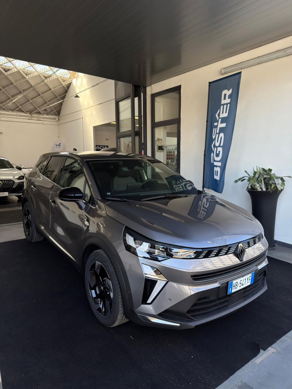 Renault Symbioz 1.8 full hybrid Techno 160cv auto (8)