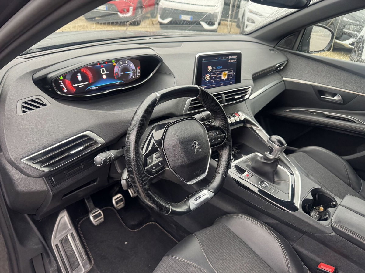 Peugeot 3008 BlueHDi 130 S&S EAT8 GT Line (10)
