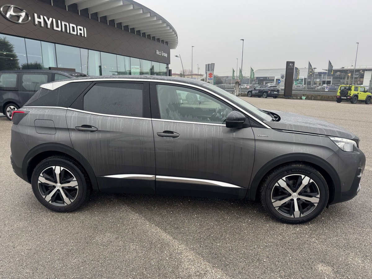 Peugeot 3008 BlueHDi 130 S&S EAT8 GT Line (6)