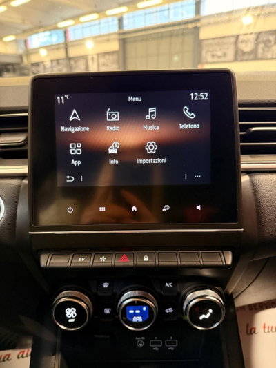 Renault Captur Plug-in Hybrid E-Tech 160 CV Rive Gauche (16)