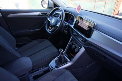 Volkswagen T-Roc 1.0 TSI Life (11)