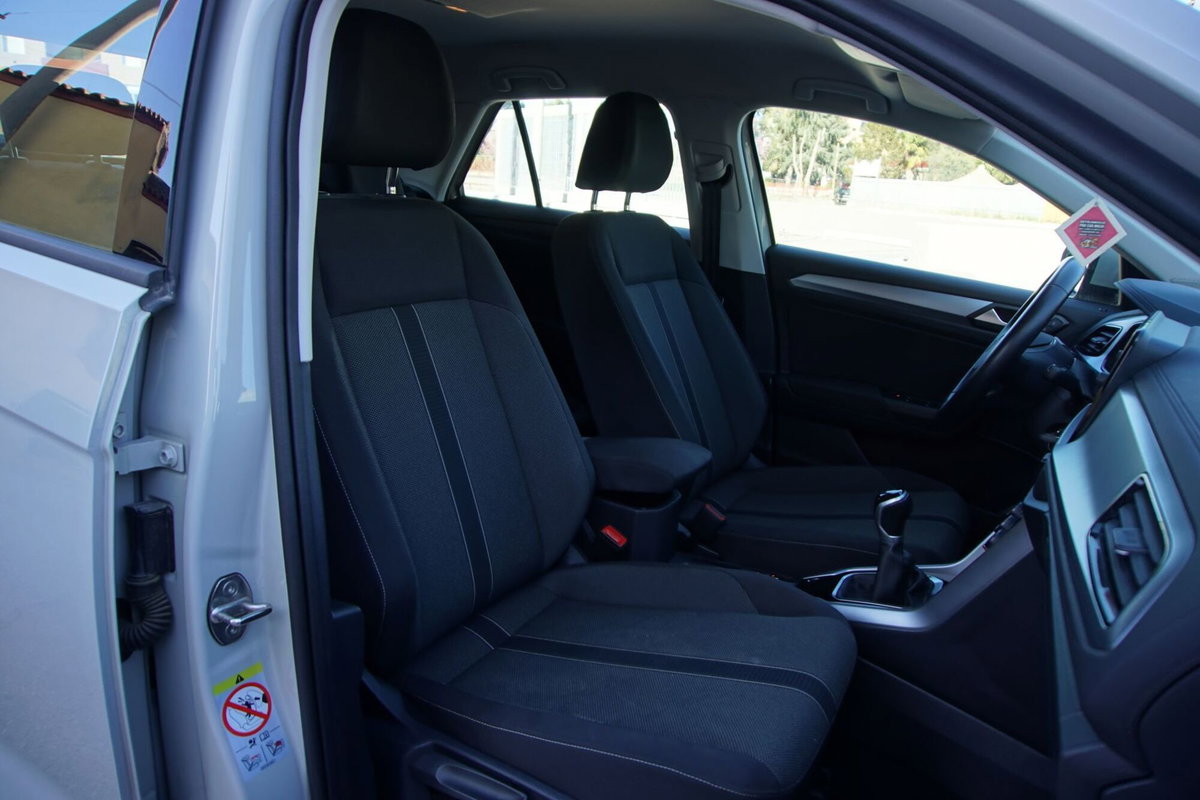Volkswagen T-Roc 1.0 TSI Life (12)