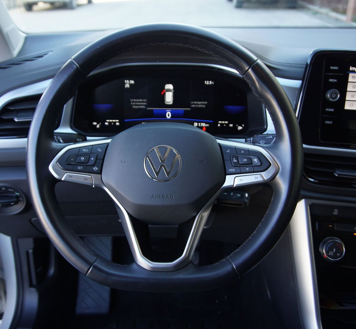 Volkswagen T-Roc 1.0 TSI Life (13)