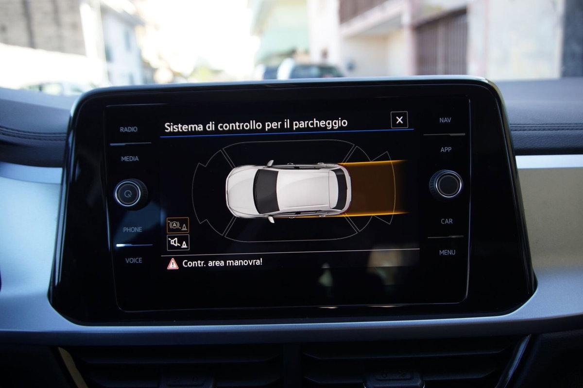 Volkswagen T-Roc 1.0 TSI Life (19)