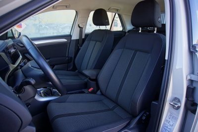 Volkswagen T-Roc 1.0 TSI Life (6)