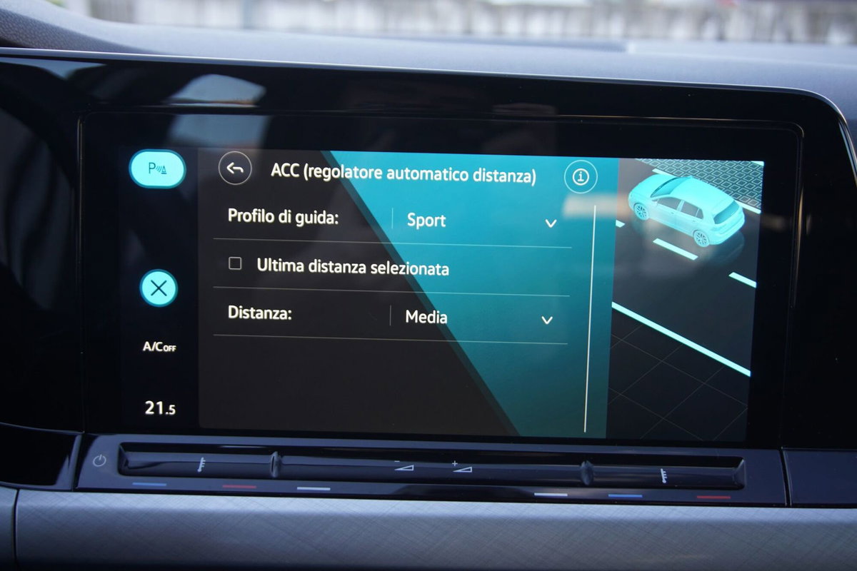 Volkswagen Golf 1.0 TSI EVO Life (18)