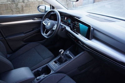 Volkswagen Golf 1.0 TSI EVO Life (9)