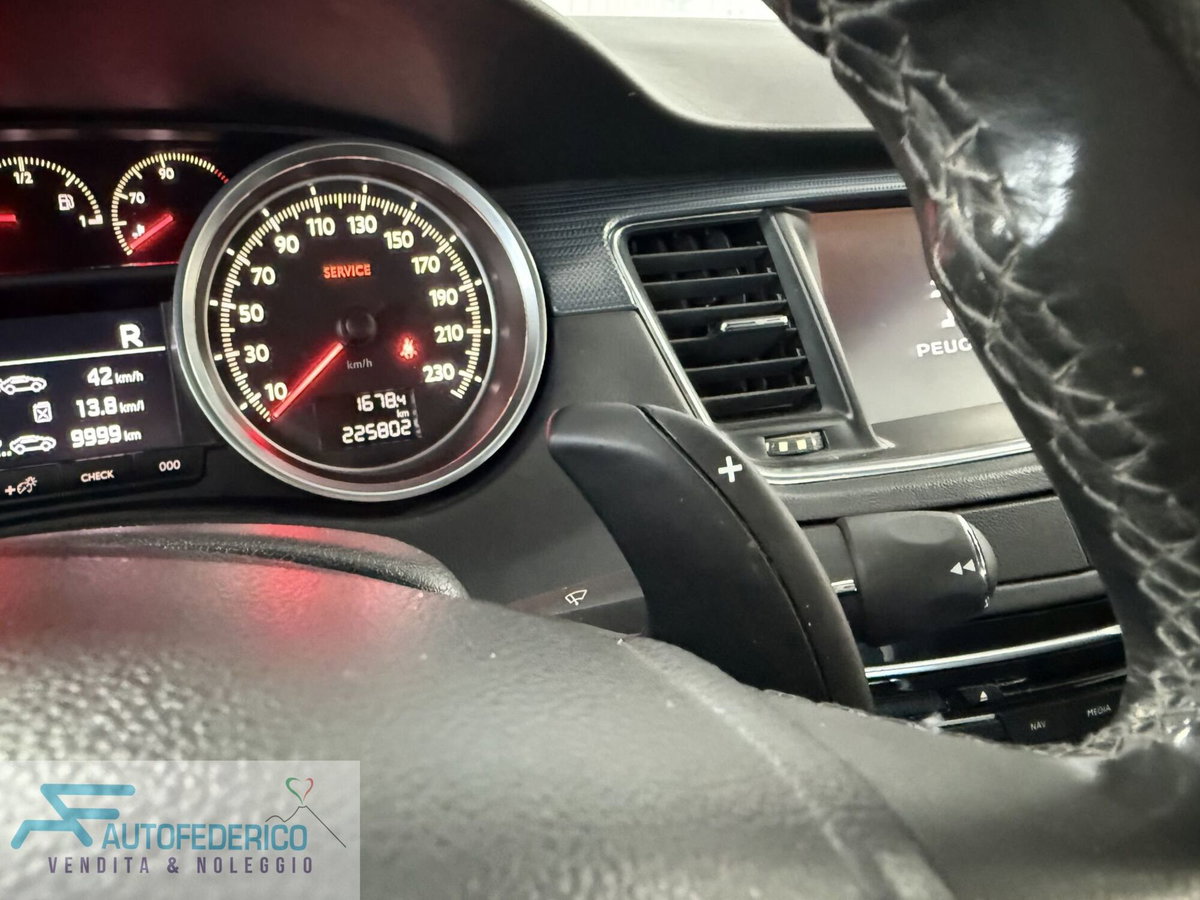 Peugeot 508 BlueHDi 120 EAT6 S&S Feline (17)