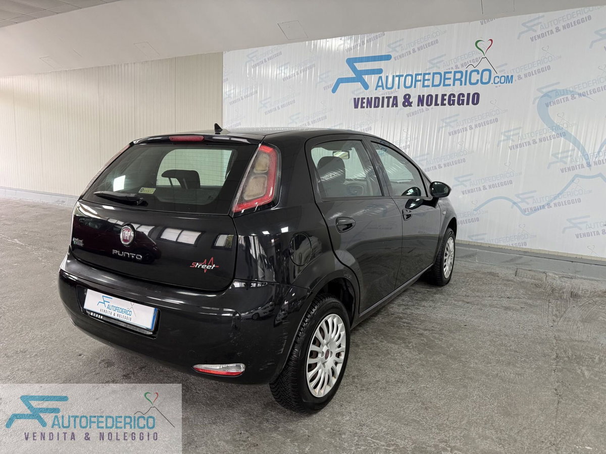 Fiat Punto 1.4 8V 3 porte Natural Power Lounge (4)