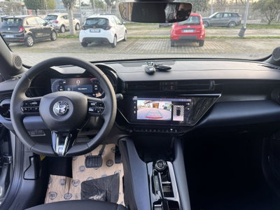 Alfa Romeo Junior 1.2 ibrida 145cv edct6 (9)