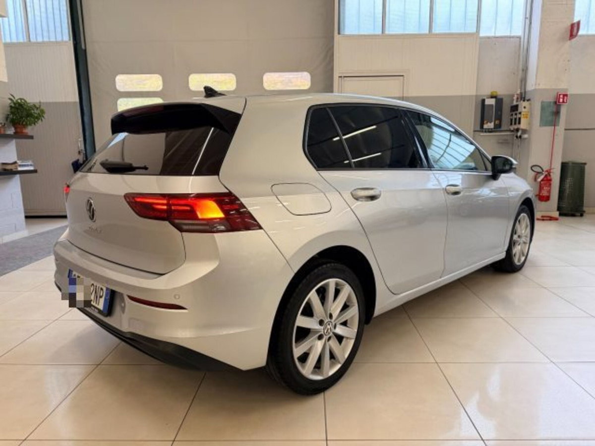 Volkswagen Golf Variant 2.0 TDI SCR DSG Life (5)