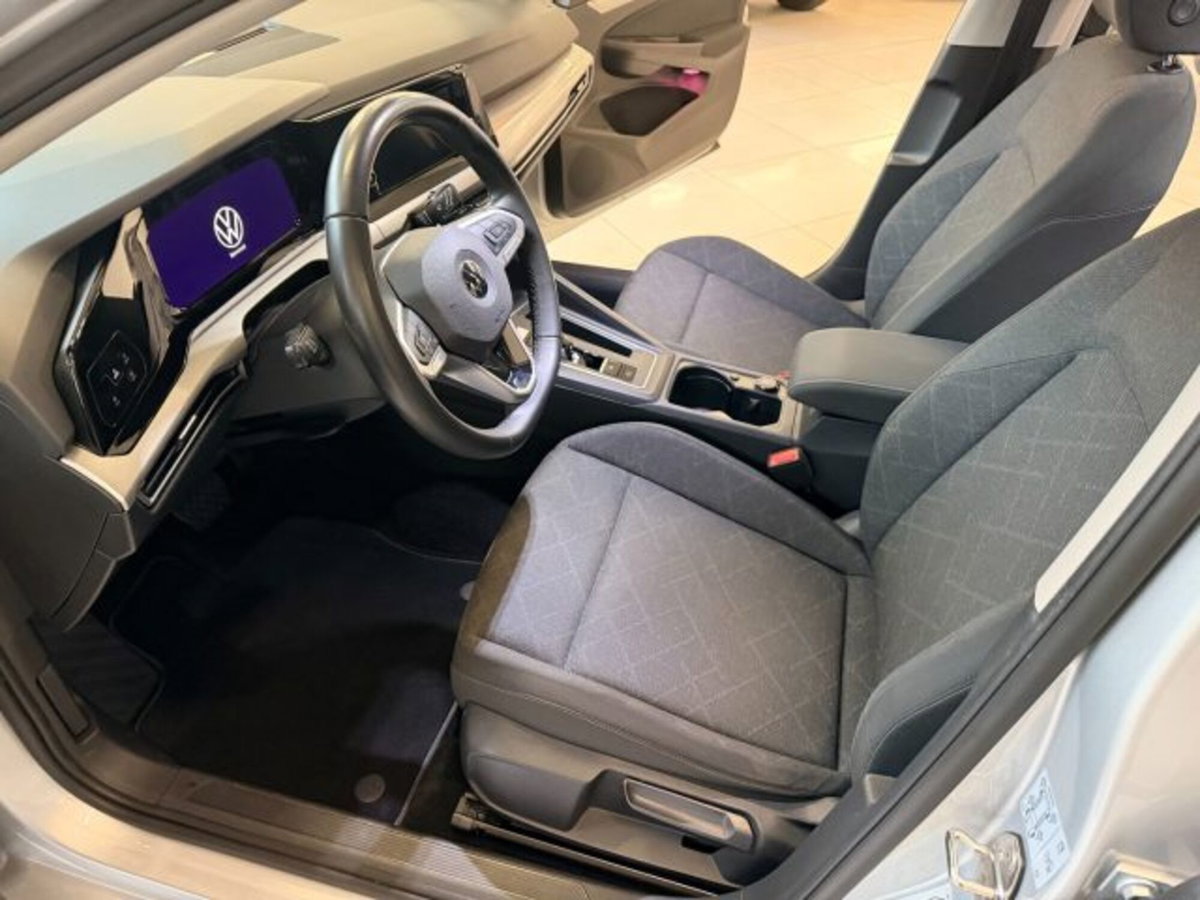Volkswagen Golf Variant 2.0 TDI SCR DSG Life (9)