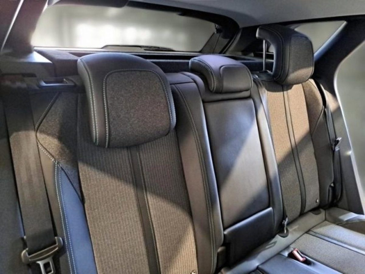 Peugeot 3008 BlueHDi 130 S&S EAT8 Allure Pack (11)