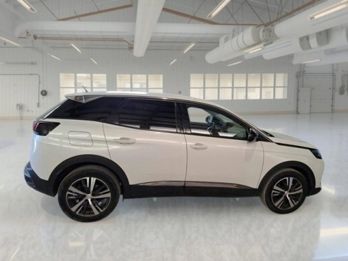 Peugeot 3008 BlueHDi 130 S&S EAT8 Allure Pack (2)