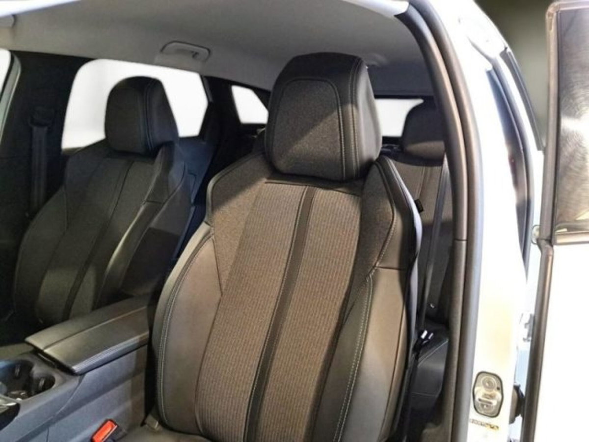 Peugeot 3008 BlueHDi 130 S&S EAT8 Allure Pack (8)