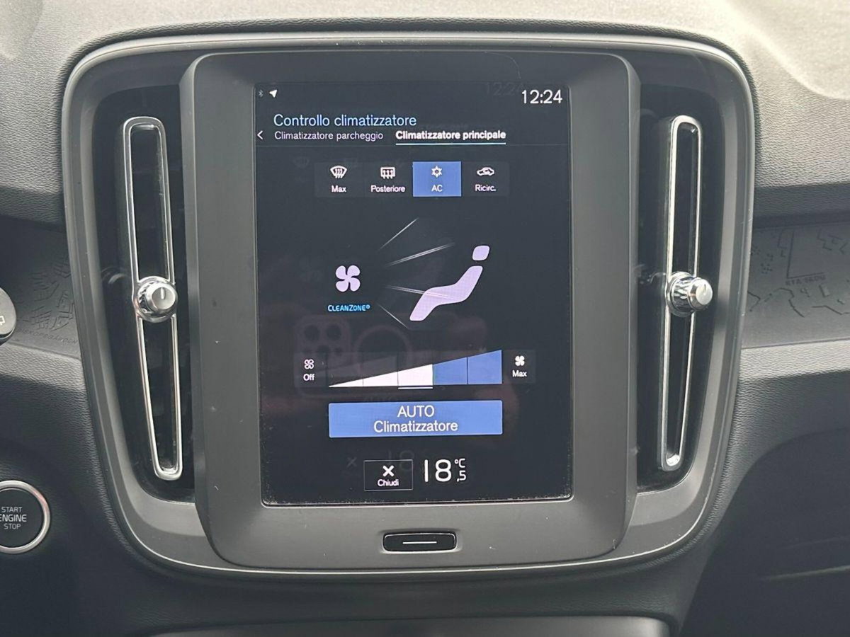 Volvo XC40 T2 automatico Essential (13)