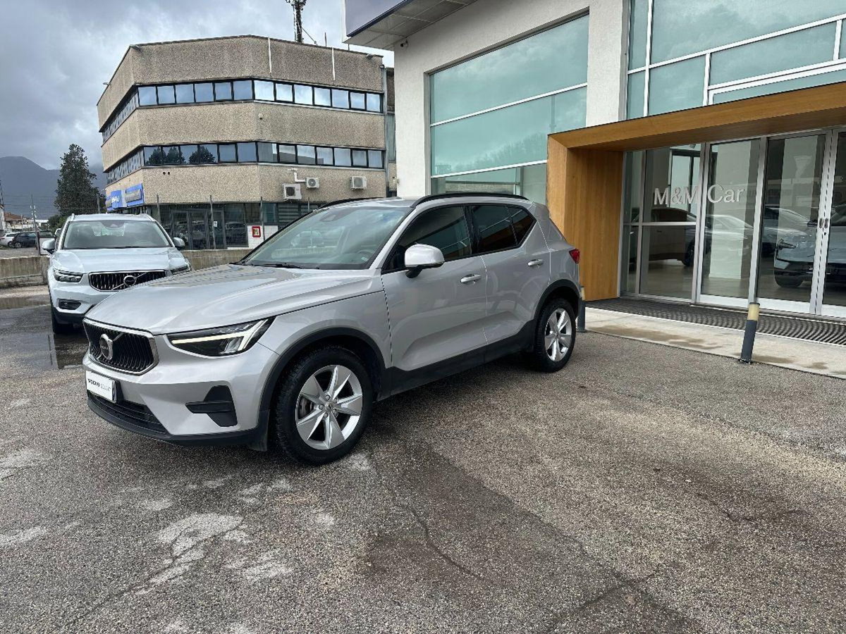 Volvo XC40 T2 automatico Essential (3)