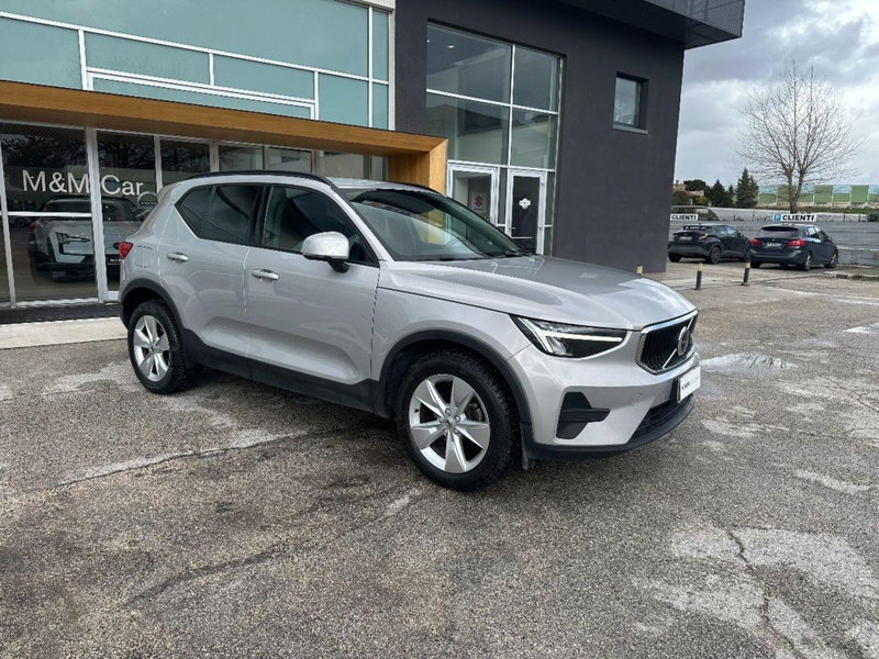 Volvo XC40 T2 automatico Essential