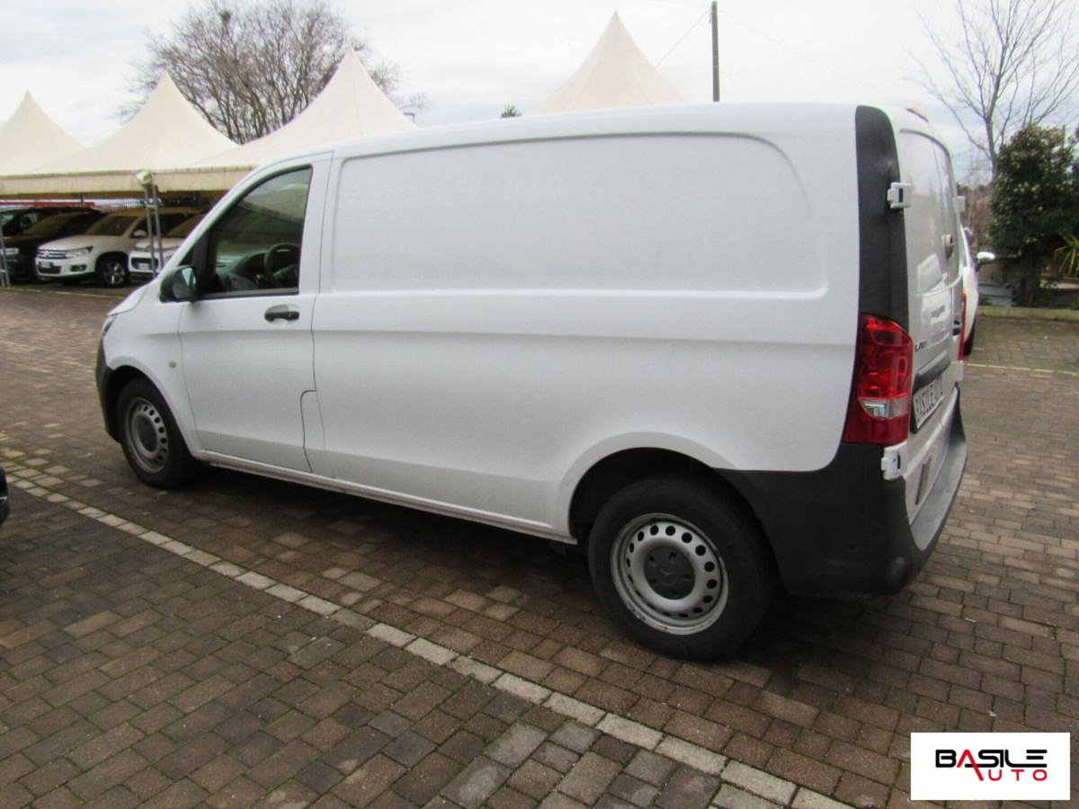 Mercedes-Benz Vito 2.2 111CDIaut4x4PL-SL MixtoVtrExlng (13)