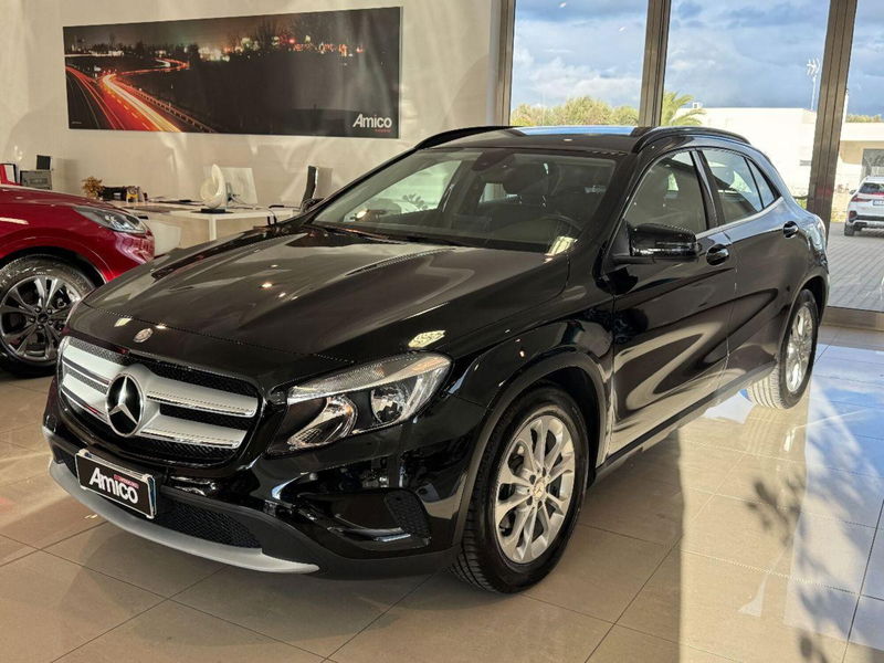 Mercedes-Benz GLA SUV 180 d Premium