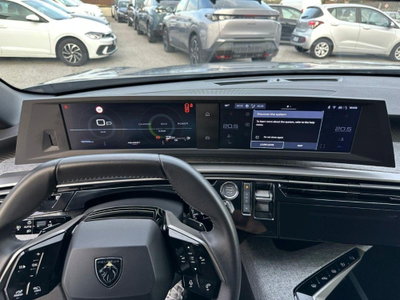 Peugeot 3008 1.2 hybrid Allure 145cv e-dcs6 (11)