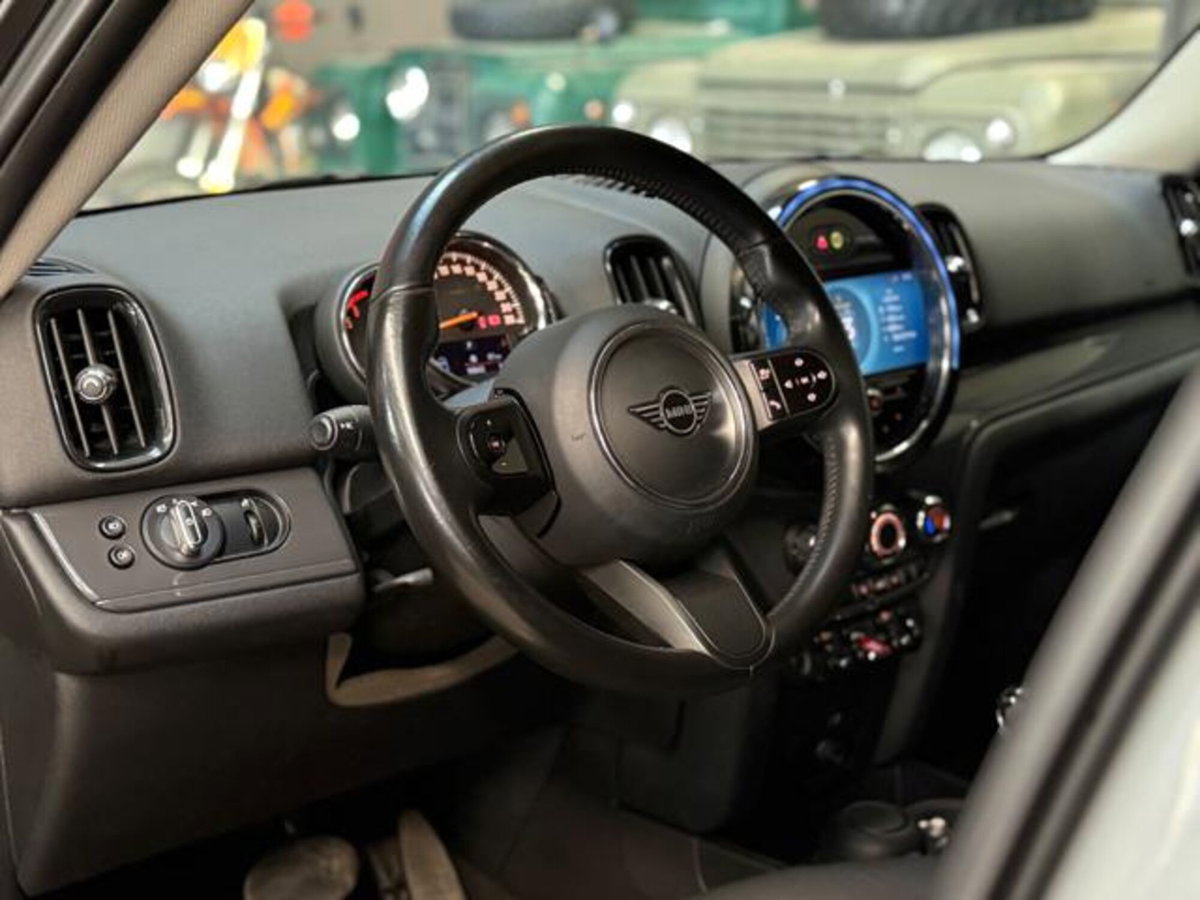 MINI Mini Countryman 2.0 Cooper D Business Countryman (9)