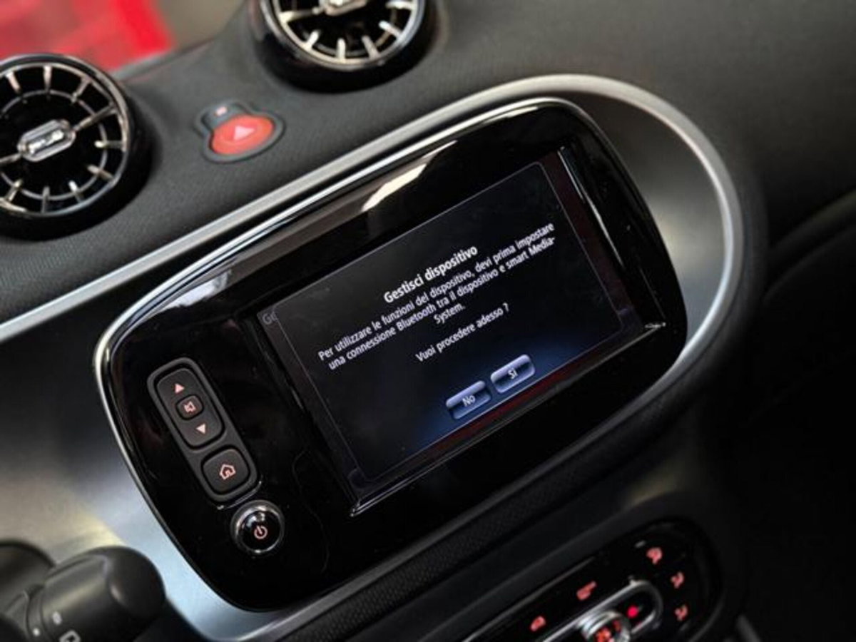 smart forfour forfour 90 0.9 Turbo Brabus Style (17)