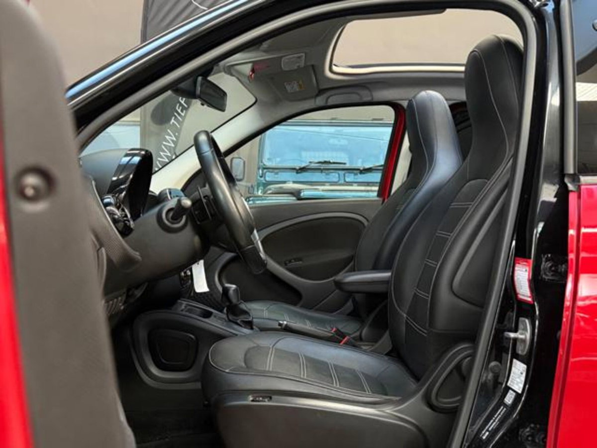 smart forfour forfour 90 0.9 Turbo Brabus Style (8)