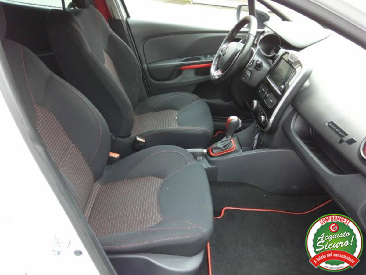 Renault Clio 1.6 T 220CV EDC Start&Stop 5 porte R.S. Trophy (13)