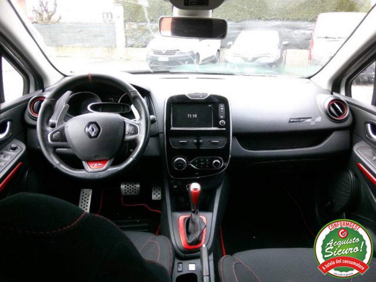 Renault Clio 1.6 T 220CV EDC Start&Stop 5 porte R.S. Trophy (15)