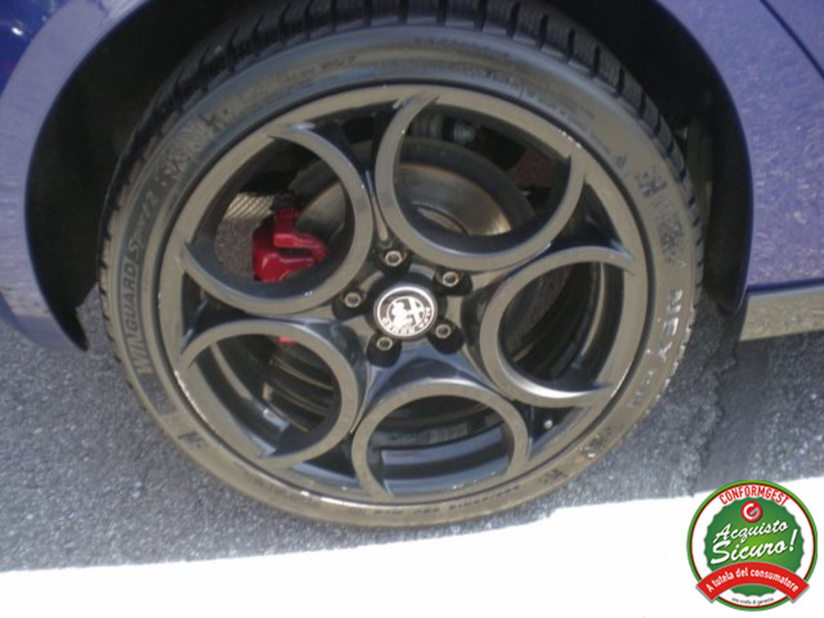 Alfa Romeo Giulietta 2.0 JTDm Carbon Edition 170cv tct (10)