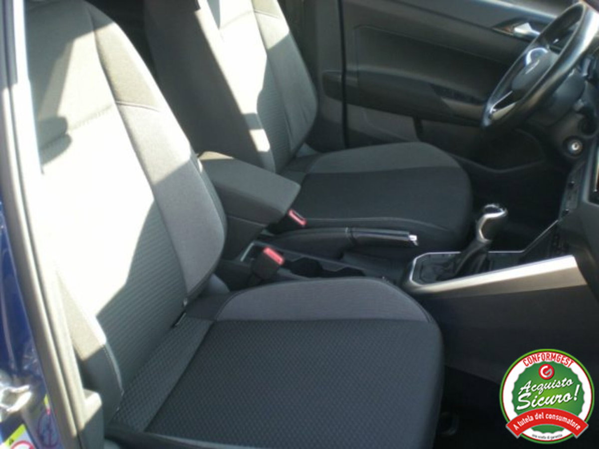 Volkswagen Taigo 1.0 tsi Life 95cv (12)