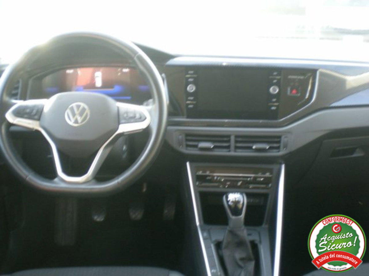 Volkswagen Taigo 1.0 tsi Life 95cv (14)
