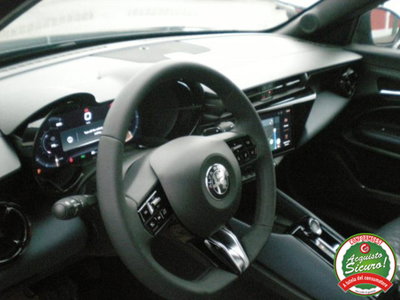 Alfa Romeo Junior 1.2 ibrida 145cv edct6 (11)