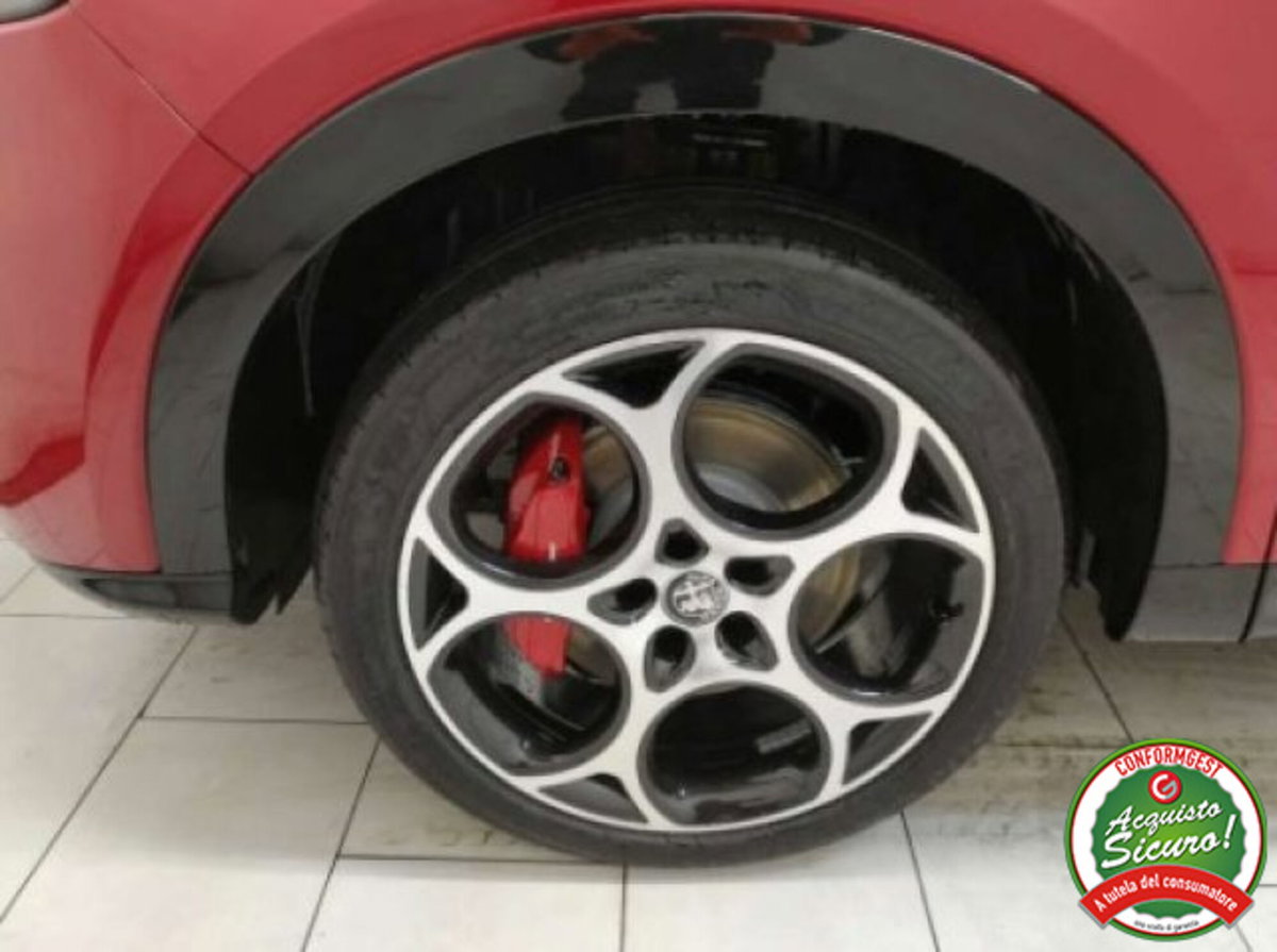 Alfa Romeo Tonale 1.3 phev Sprint Q4 280cv at6 (8)