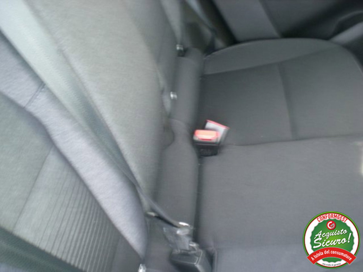 Renault Captur TCe 100 CV GPL FAP Zen (13)