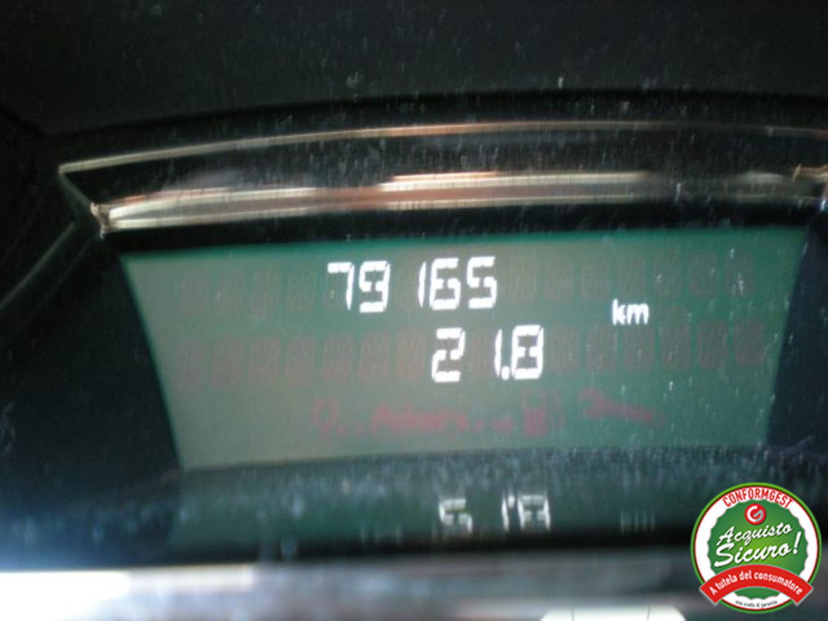 Renault Clio 1.5 dCi 8V 75CV 5 porte Live (16)