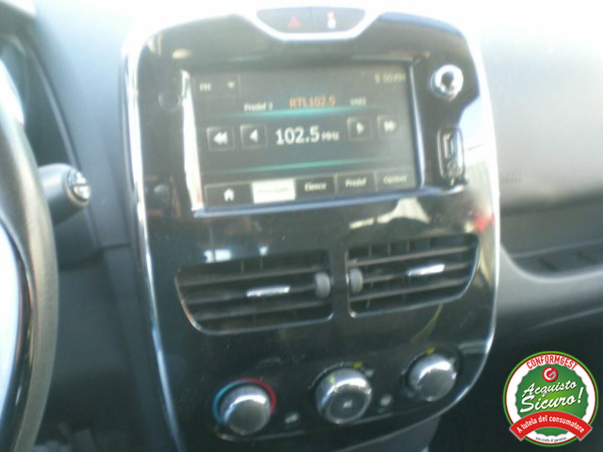 Renault Clio 1.5 dCi 8V 75CV 5 porte Live (17)