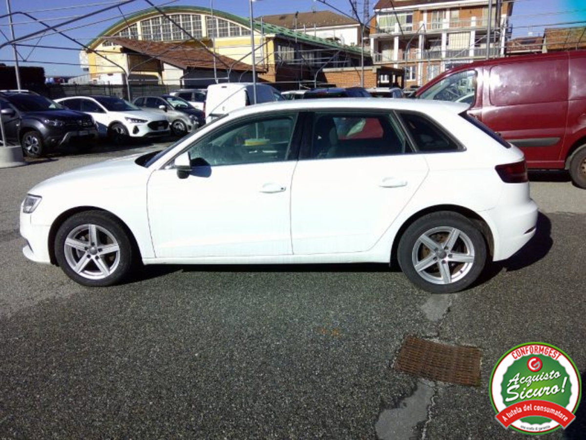 Audi A3 Sportback 30 TDI Business (2)